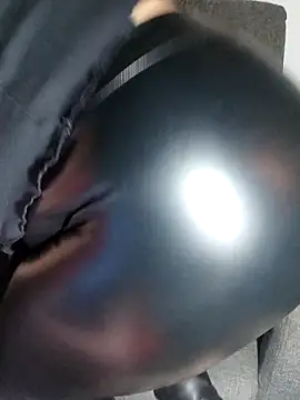 BecciDeluxe online show from March 17, 11:41 pm