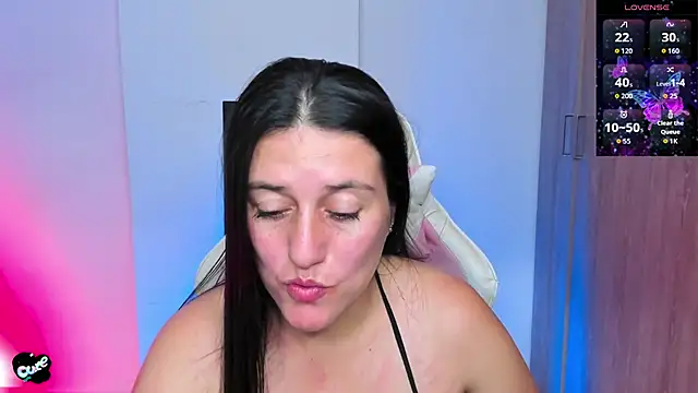 Saskyaa online show from November 24, 2:06 pm