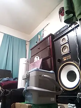 Snapshot of LongDickZee562 chatting on March 1, 7:51 am LongDickZee562 online show from March 1, 7:51 am