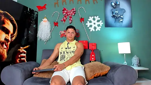 MITCHELL BURNS online show from December 9, 8:33 pm