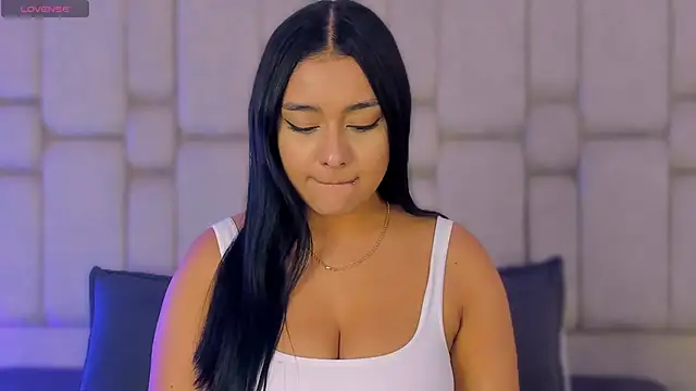 Kleverly Manson1 online show from March 6, 4:09 am