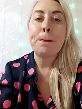 HotJanet online show from January 8, 4:33 pm