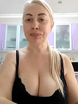 HotJanet online show from February 2, 12:13 pm