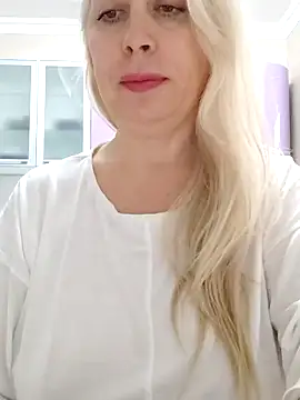 HotJanet online show from February 6, 12:37 pm