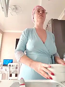 HotJanet online show from February 13, 6:09 am