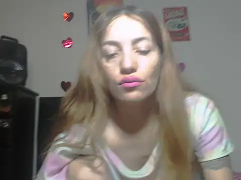 Snapshot of valerivegass chatting on November 23, 2:06 pm valerivegass online show from November 23, 2:06 pm