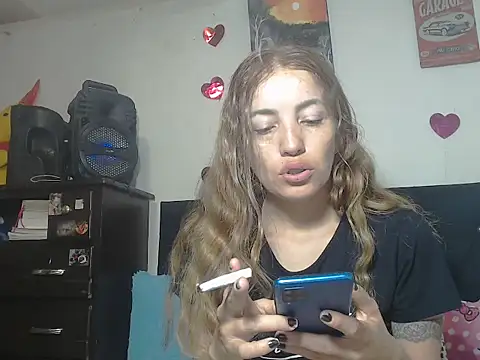 Snapshot of valerivegass chatting on December 3, 11:41 am valerivegass online show from December 3, 11:41 am