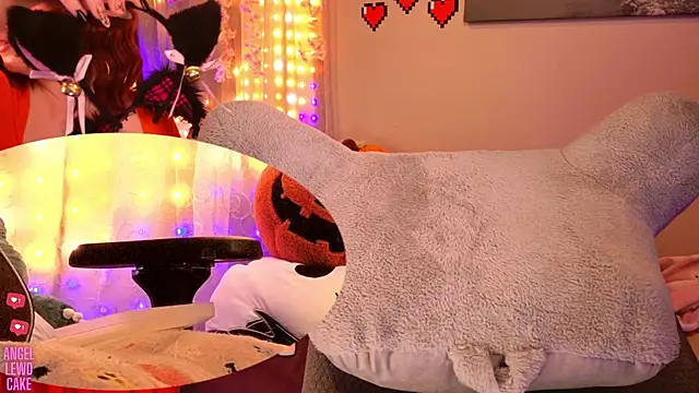 Angel-Lewd-Cake online show from January 11, 6:24 pm