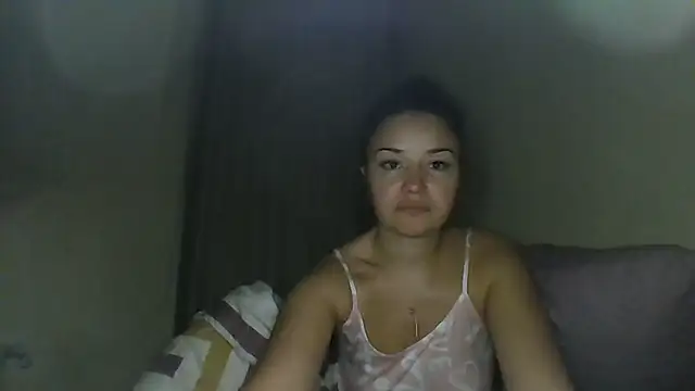 Linusya online show from November 23, 5:13 pm