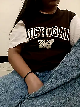 Snapshot of sweet_jia23 chatting on November 7, 4:45 am sweet jia23 online show from November 7, 4:45 am