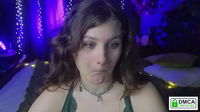 Snapshot of Charlotte_wow chatting on February 1, 11:16 pm Charlotte wow online show from February 1, 11:16 pm