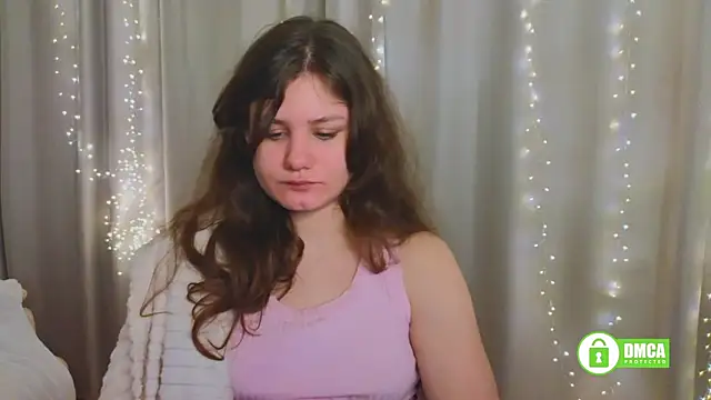 Snapshot of Charlotte_wow chatting on March 16, 5:17 pm Charlotte wow online show from March 16, 5:17 pm