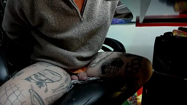 layneinchains online show from February 5, 6:02 am