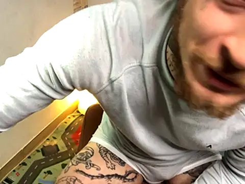 layneinchains online show from November 4, 8:24 am