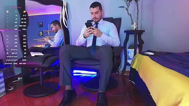 Snapshot of HenryBenso chatting on December 11, 10:14 am HenryBenso online show from December 11, 10:14 am