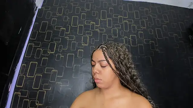 Snapshot of Alika01 chatting on March 1, 1:07 pm Alika01 online show from March 1, 1:07 pm