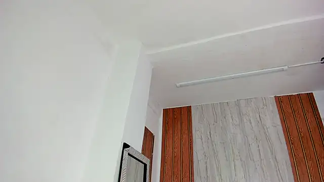 Snapshot of Alika01 chatting on October 11, 1:42 pm Alika01 online show from October 11, 1:42 pm