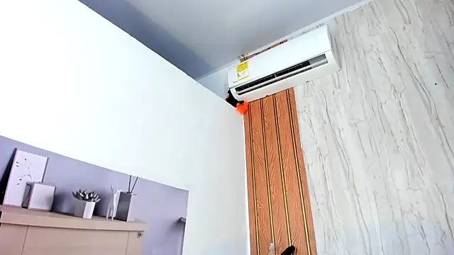 Alika01 online show from April 12, 3:06 pm