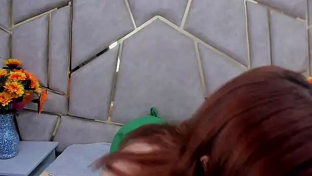 Snapshot of Kloe_Candy1 chatting on January 17, 4:17 am Kloe Candy1 online show from January 17, 4:17 am