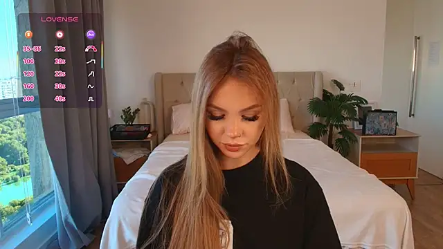 Tracy-Taylor online show from April 14, 11:05 am