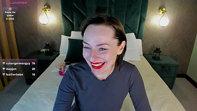 Jaqueline Richardson online show from March 13, 12:02 pm