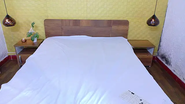 Snapshot of Mrs_booty chatting on November 8, 1:55 pm Mrs booty online show from November 8, 1:55 pm