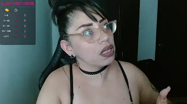 natashasmithe online show from January 26, 7:32 am