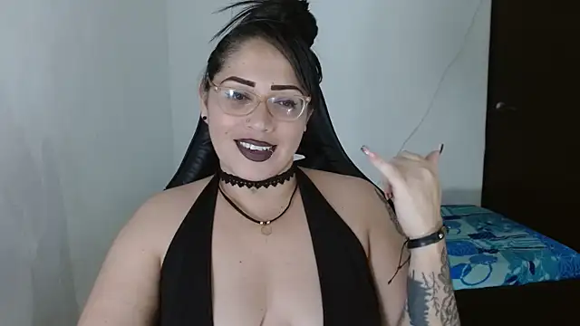 natashasmithe online show from February 17, 1:57 am