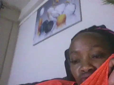 Snapshot of Brown_sexy chatting on June 1, 6:31 pm Brown sexy online show from June 1, 6:31 pm