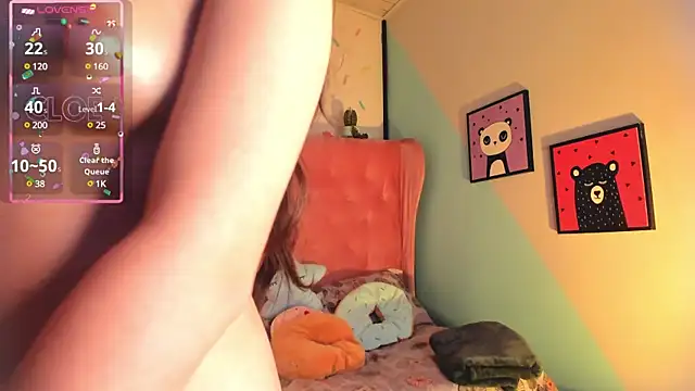 Snapshot of _cloe_martinez chatting on December 14, 11:12 pm cloe martinez online show from December 14, 11:12 pm