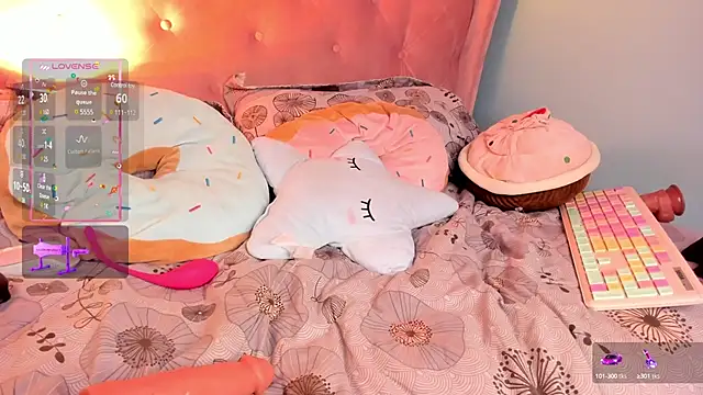 Snapshot of _cloe_martinez chatting on February 5, 11:39 pm cloe martinez online show from February 5, 11:39 pm