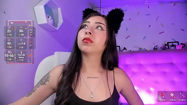 Snapshot of _cloe_martinez chatting on February 20, 11:43 pm cloe martinez online show from February 20, 11:43 pm