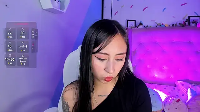 Snapshot of _cloe_martinez chatting on February 25, 9:13 pm cloe martinez online show from February 25, 9:13 pm