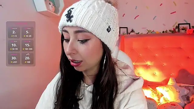 Snapshot of _cloe_martinez chatting on March 7, 8:55 pm cloe martinez online show from March 7, 8:55 pm