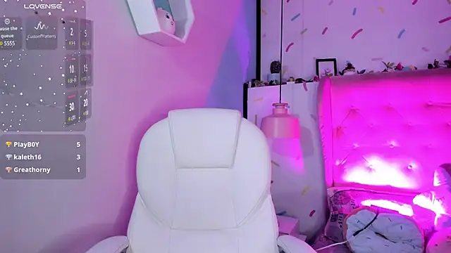 Snapshot of _cloe_martinez chatting on March 22, 12:06 am cloe martinez online show from March 22, 12:06 am