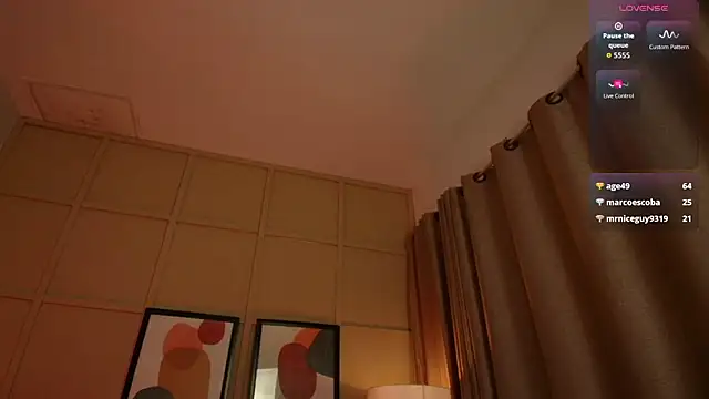 Snapshot of _cloe_martinez chatting on February 3, 2:53 am cloe martinez online show from February 3, 2:53 am