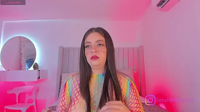 sarah-bonneth online show from November 8, 11:54 am