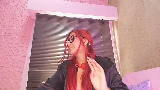 Snapshot of paulinasaeEnz chatting on February 19, 6:43 pm paulinasaeEnz online show from February 19, 6:43 pm