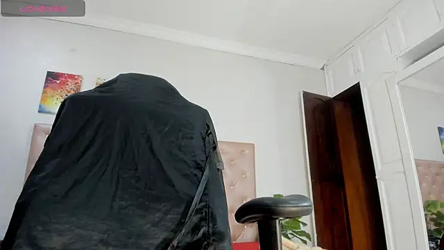 Snapshot of paulinasaeEnz chatting on September 11, 1:11 pm paulinasaeEnz online show from September 11, 1:11 pm