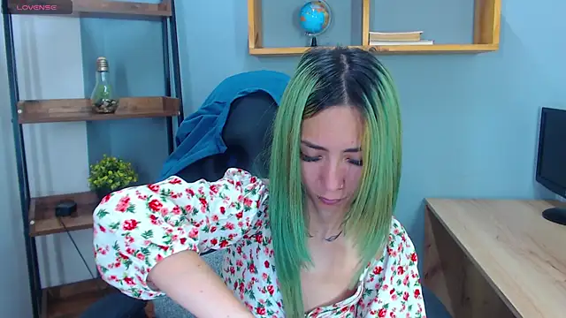 Snapshot of Erika_Stevens chatting on November 5, 2:50 pm Erika Stevens online show from November 5, 2:50 pm