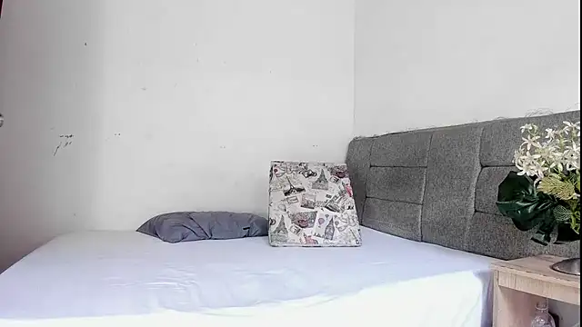 Snapshot of tom_colinn chatting on September 20, 5:25 pm tom colinn online show from September 20, 5:25 pm