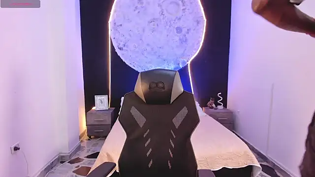 Snapshot of JacksonMuller_ chatting on November 10, 1:10 pm JacksonMuller online show from November 10, 1:10 pm