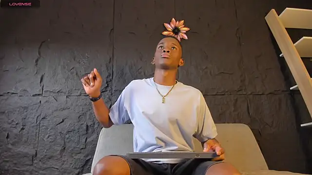 Snapshot of JacksonMuller_ chatting on November 24, 12:38 pm JacksonMuller online show from November 24, 12:38 pm