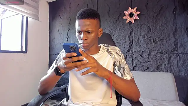 Snapshot of JacksonMuller_ chatting on November 25, 1:11 pm JacksonMuller online show from November 25, 1:11 pm