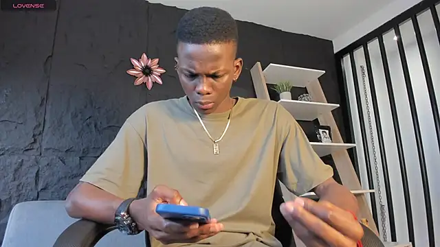 Snapshot of JacksonMuller_ chatting on November 28, 12:41 pm JacksonMuller online show from November 28, 12:41 pm