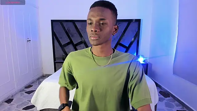 JacksonMuller  online show from April 18, 1:26 pm