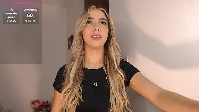 Snapshot of Marian_se chatting on December 5, 1:47 am Marian se online show from December 5, 1:47 am