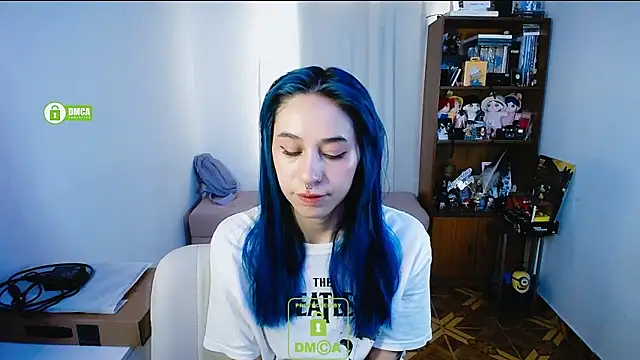 Snapshot of dakota_senju chatting on December 5, 2:33 pm dakota senju online show from December 5, 2:33 pm