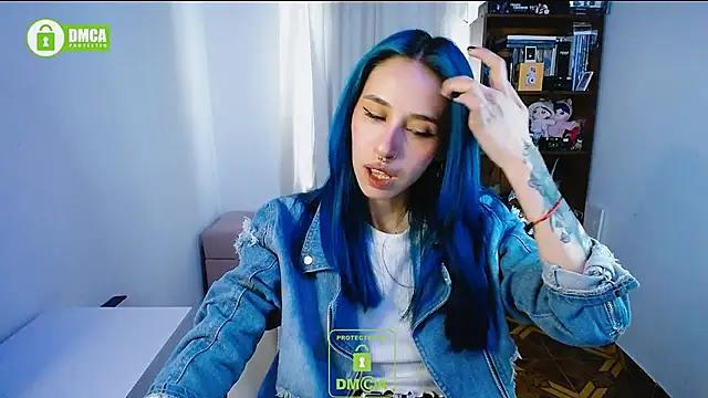 Snapshot of dakota_senju chatting on December 18, 8:25 pm dakota senju online show from December 18, 8:25 pm