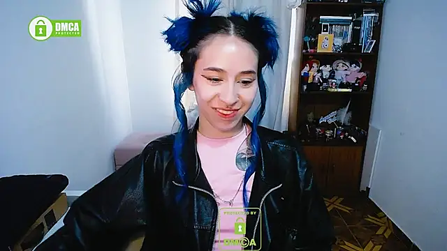 Snapshot of dakota_senju chatting on January 22, 2:03 pm dakota senju online show from January 22, 2:03 pm